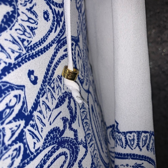 GUESS cold shoulder top - Picture 6 of 7